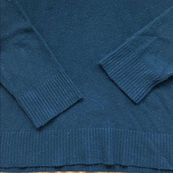 Lafayette 148 Black Turtleneck cashmere boxy Sweater 3/4 length sleeve - Picture 5 of 8